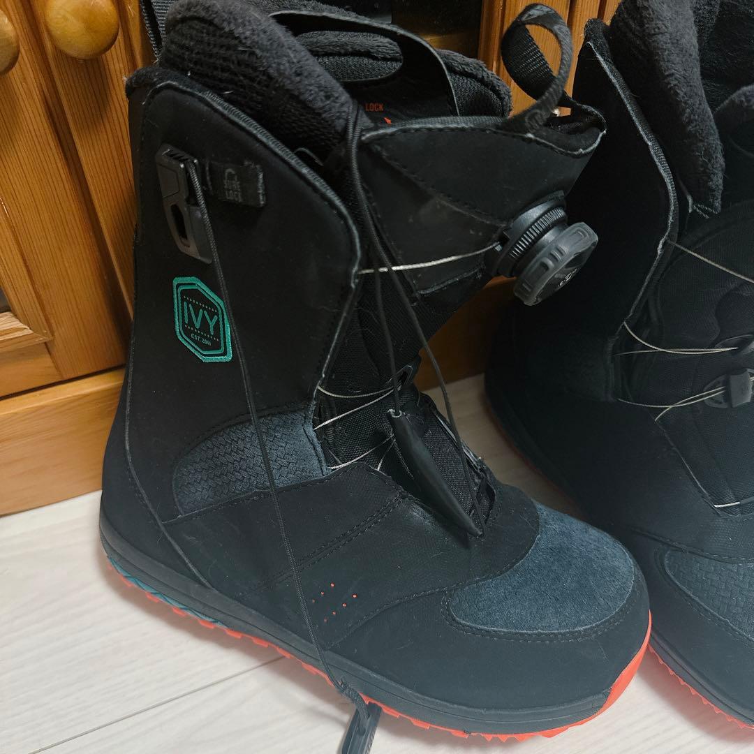 スノーボードブーツ　サロモン　レディース