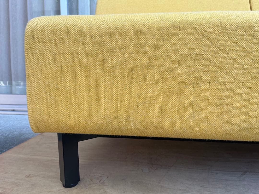 シンプルモダン　2Sソファ　ミッドセンチュリー　北欧スタイル　イエロー