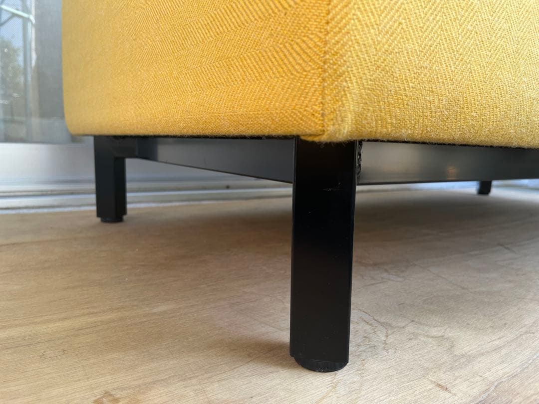 シンプルモダン　2Sソファ　ミッドセンチュリー　北欧スタイル　イエロー