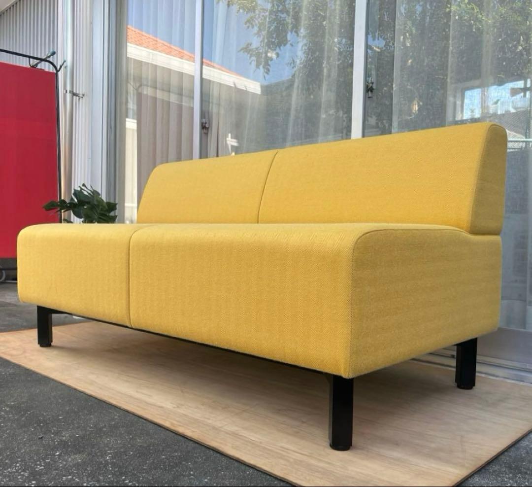 シンプルモダン　2Sソファ　ミッドセンチュリー　北欧スタイル　イエロー