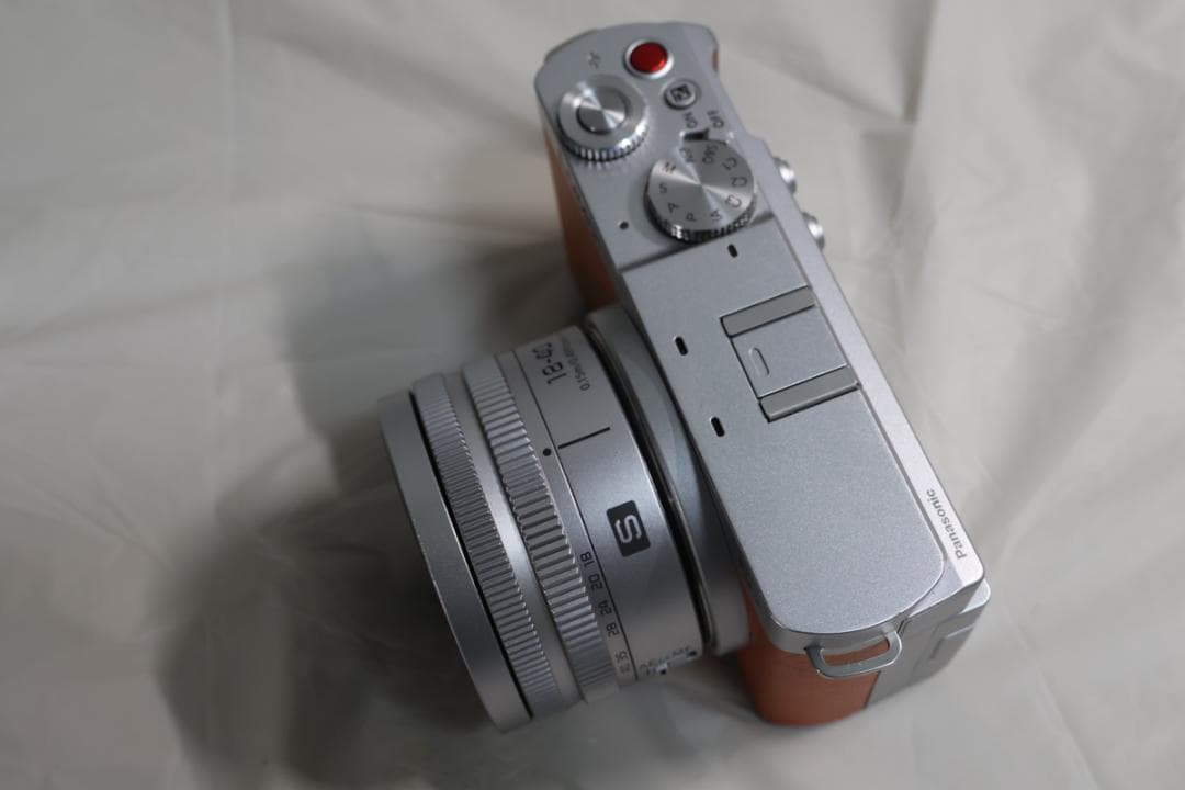 【美品・5年保証有・オマケ付】LUMIX S9 広角ズームキット 12-40mm