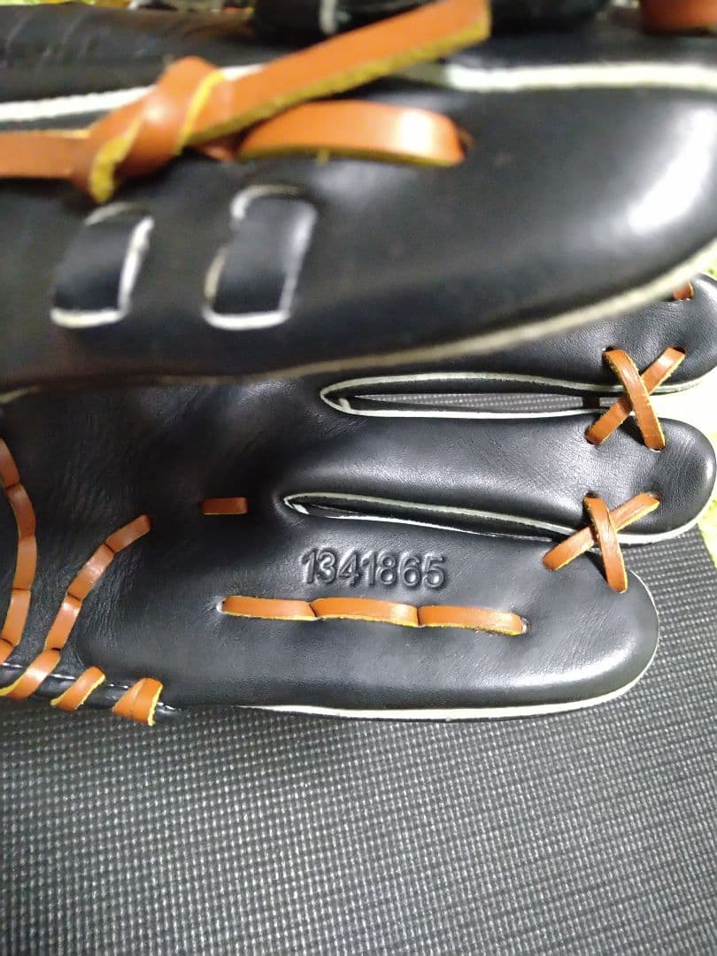 Under Armour 軟式グローブ 右投げ用