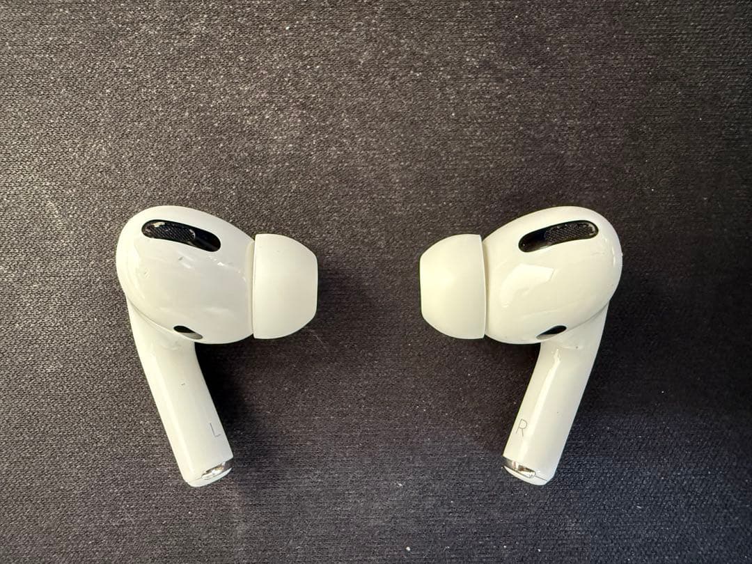 AirPods Pro 2本体 充電ケース付き