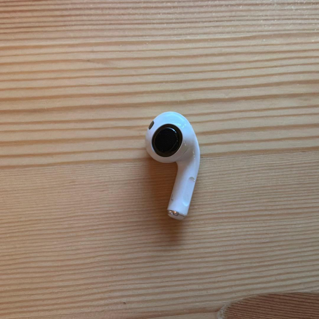 AirPodsPro２本体　第二世代　ケーブル付<Apple純正品>