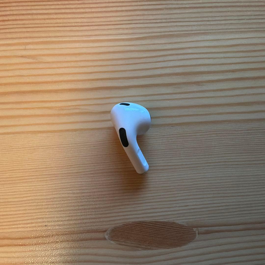 AirPodsPro２本体　第二世代　ケーブル付<Apple純正品>