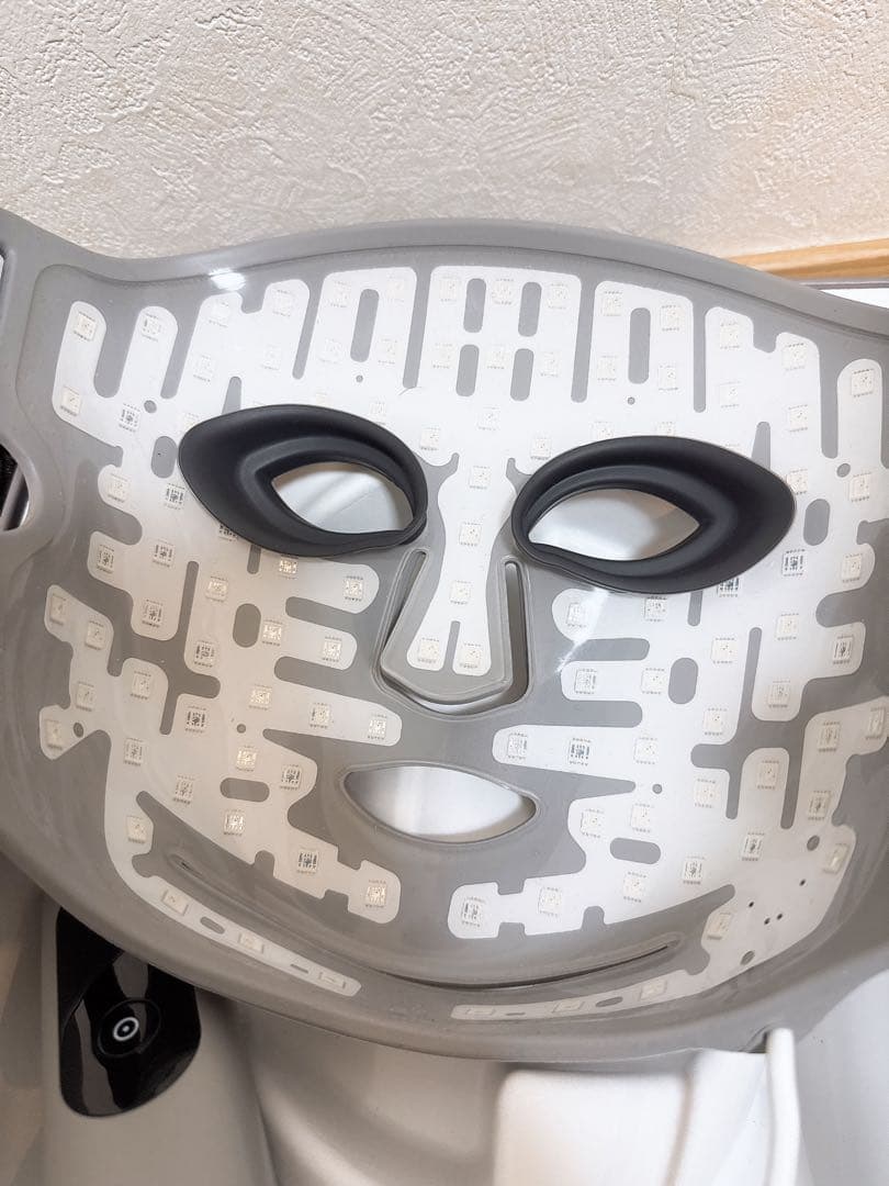 【週末セール12/7迄】カレントボディ SKIN LEDマルチライトマスク