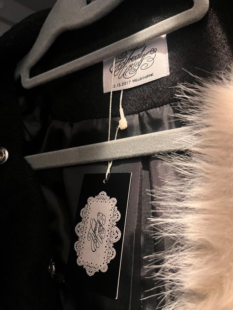 新品Treat Ürself アウター Muse fur flare coat