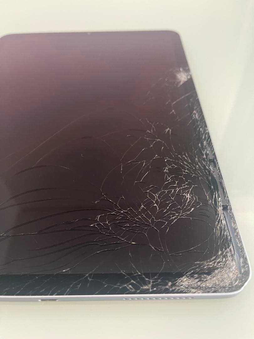 iPadAir4 (ジャンク品)WiFiモデル