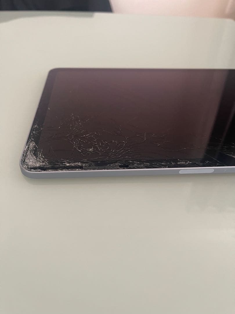 iPadAir4 (ジャンク品)WiFiモデル