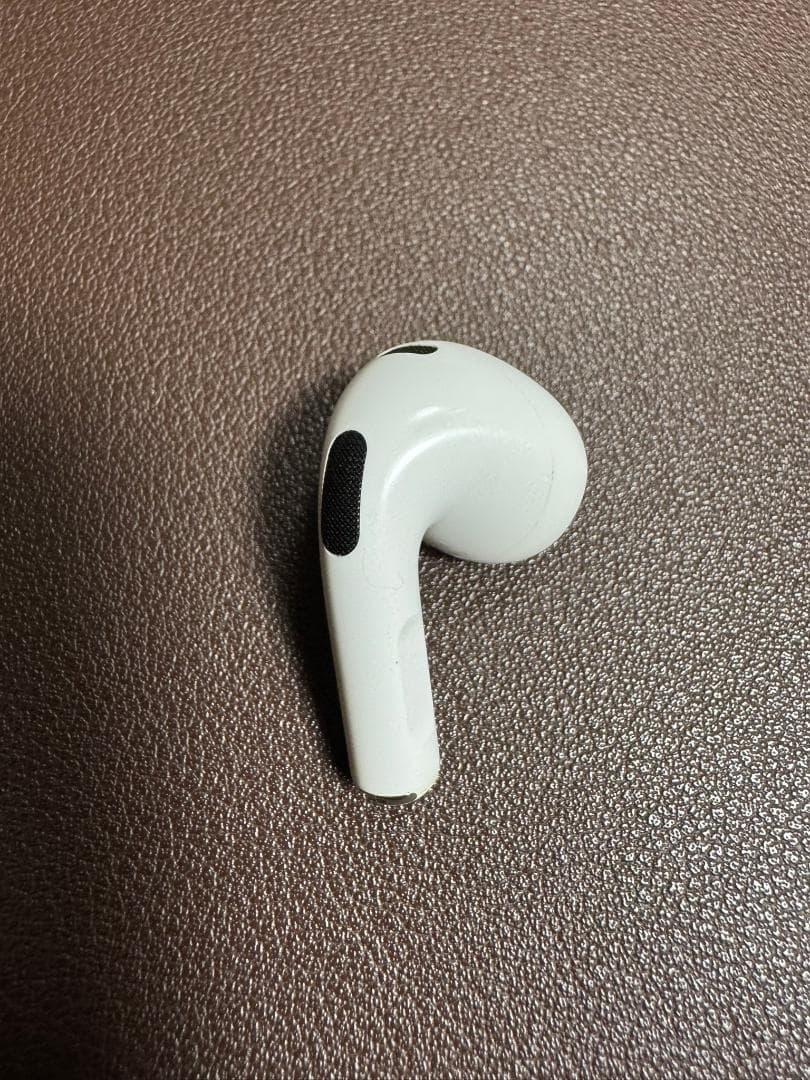 AirPods 3世代目 (A2566 A2564) 本体のみ ホワイト