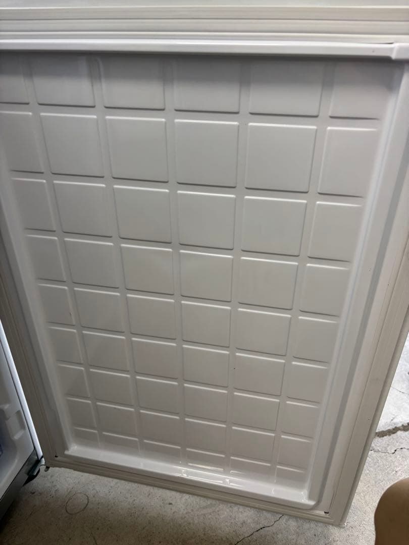 【送料＆設置込み】シャープ 冷蔵庫 SJ-PD28H-W 280L