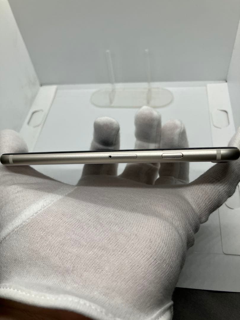 美品iPhone SE 第3世代 128GB SIMフリー バッテリー100%