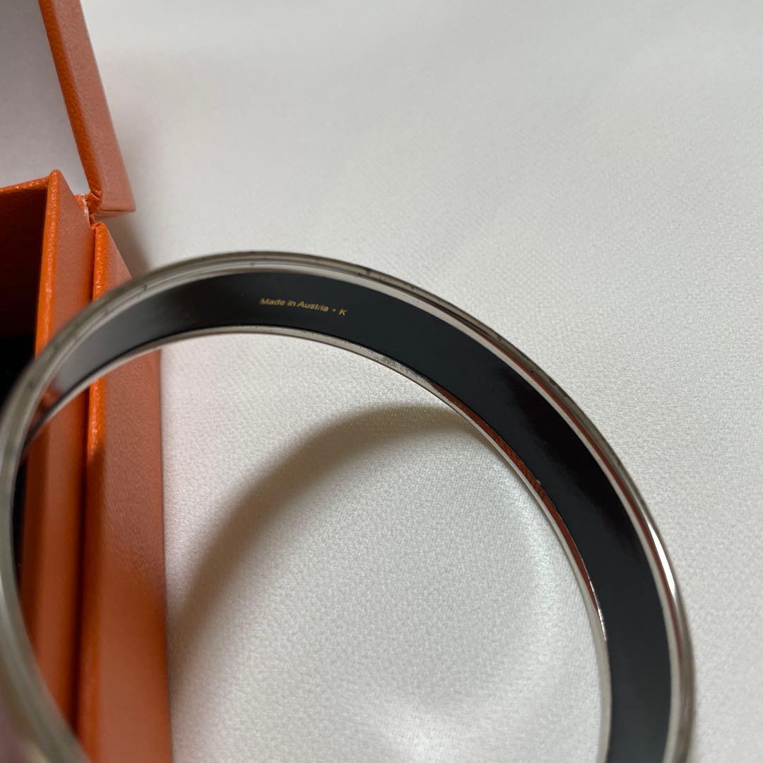 HERMES ピンク バングル 馬のモチーフ　エマイユ