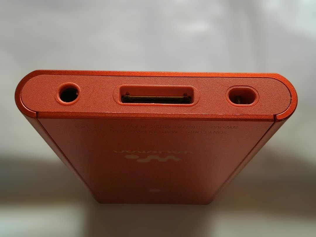 SONY ウォークマン オレンジ