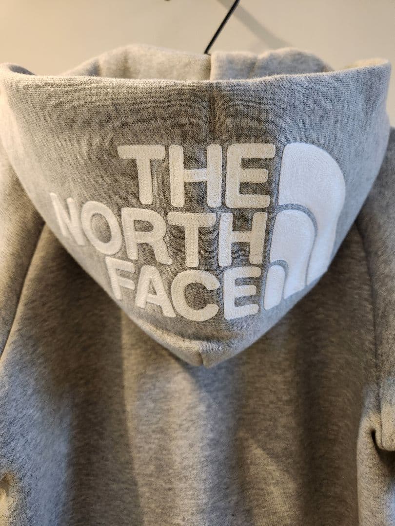 極美品　THE NORTH FACE グレー ジップアップパーカー