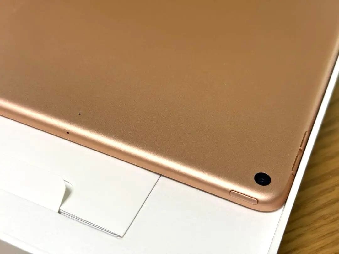 極美品 Apple iPad air 第3世代 ゴールド WiFiモデル