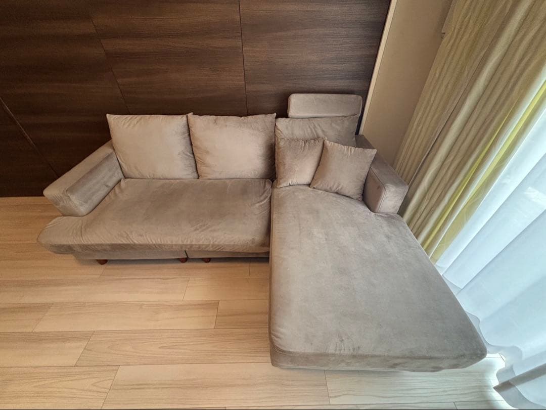 さか　ロウヤベルベット調3人掛けカウチソファ