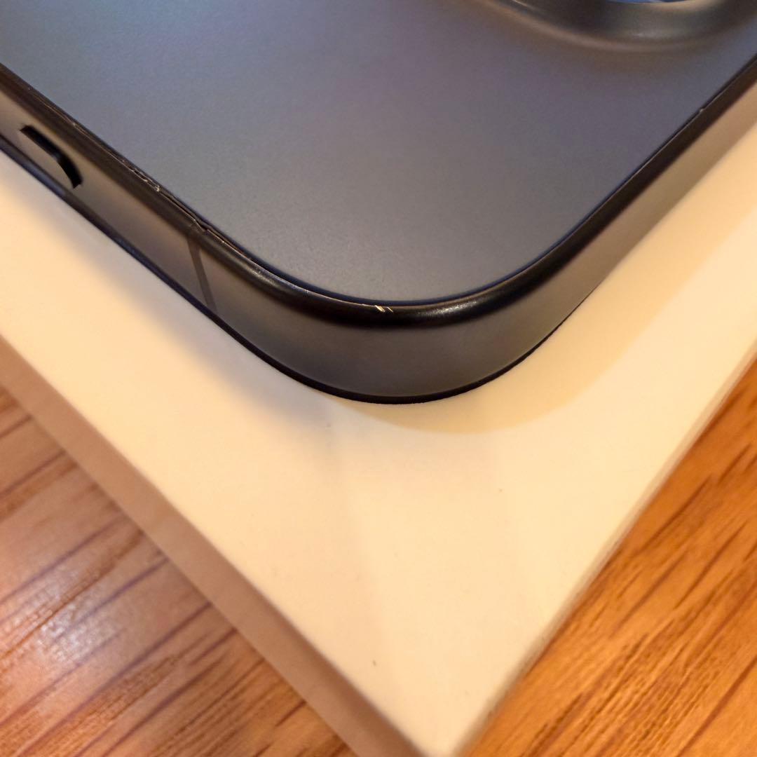 Apple iPhone 15 Pro 256GB 本体ブルー チタニウム