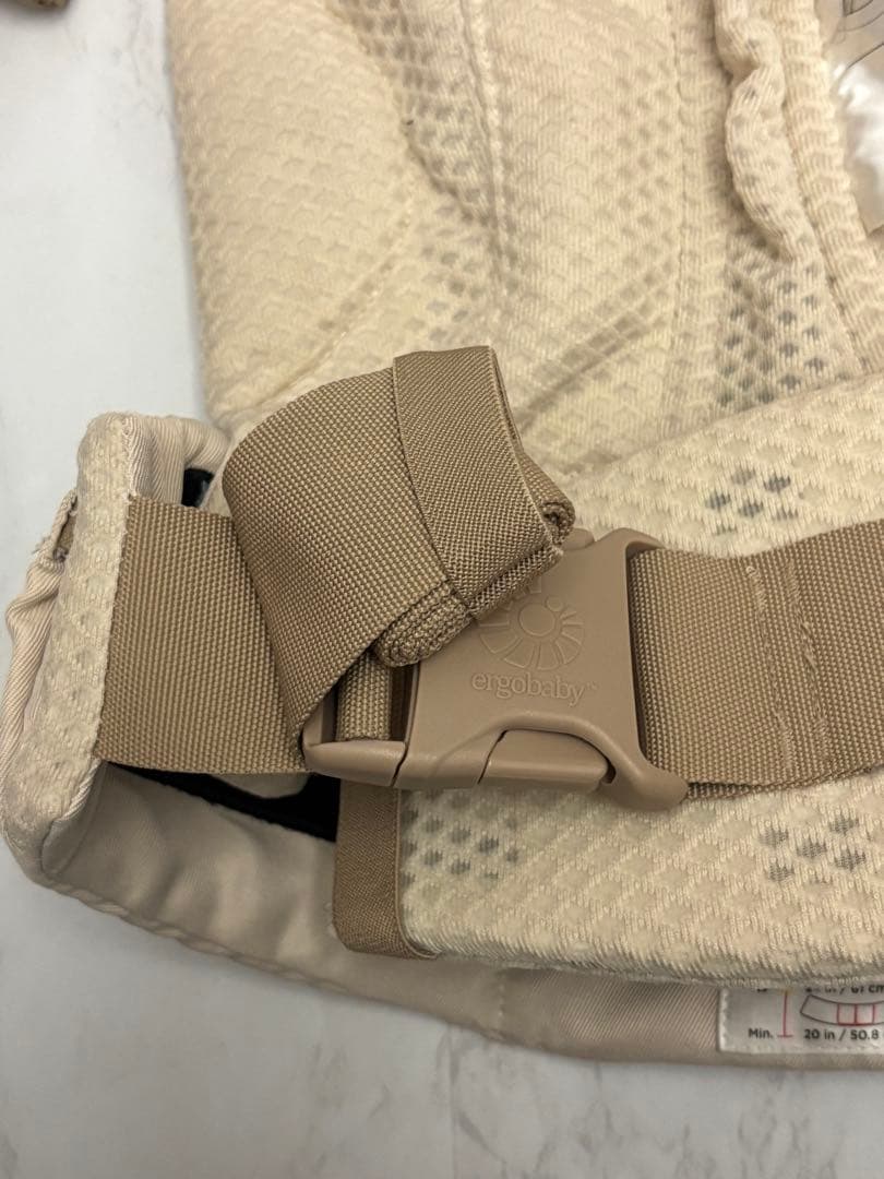 エルゴベビー　OMNI Breeze オムニブリーズ　ナチュラルベージュ