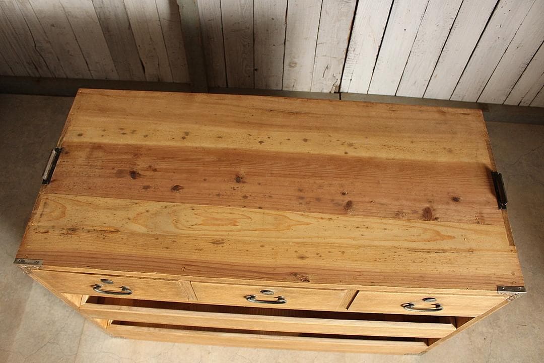 古い木製の引き出し5杯　チェスト　桐箪笥 昭和レトロ　古家具　古民家　時代家具