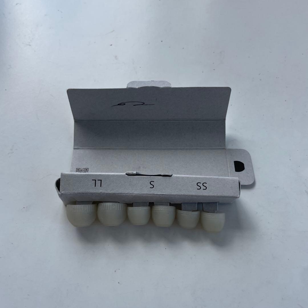 SONY WF-1000XM4ワイヤレスイヤホン イヤーピース　ブラック　ケース