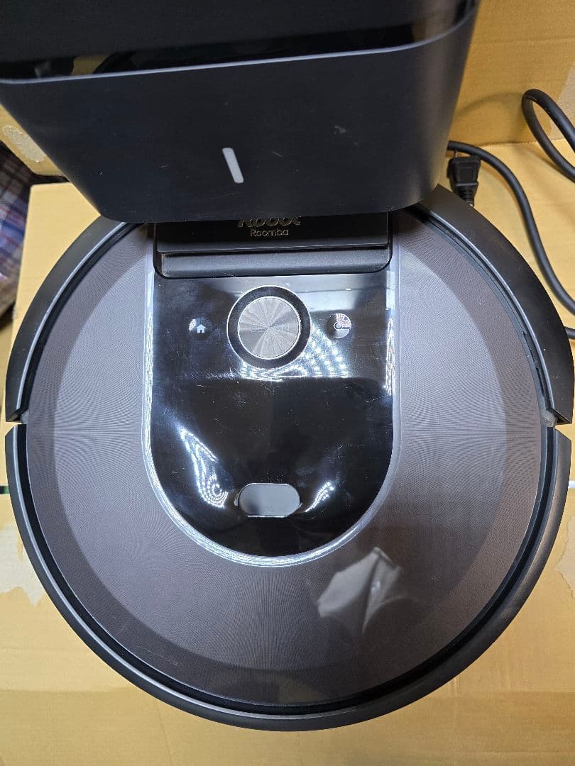 iRobot Roomba i7　ロボット掃除機