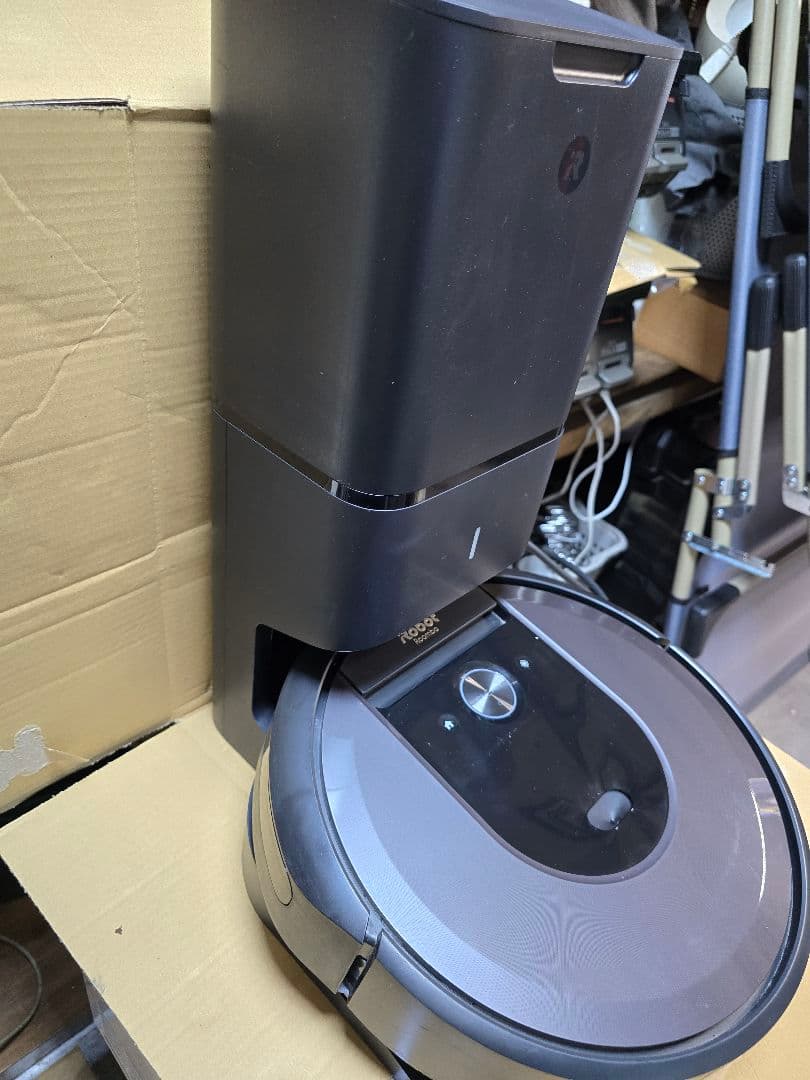 iRobot Roomba i7　ロボット掃除機