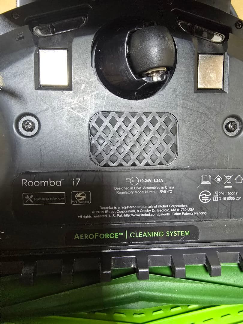 iRobot Roomba i7　ロボット掃除機