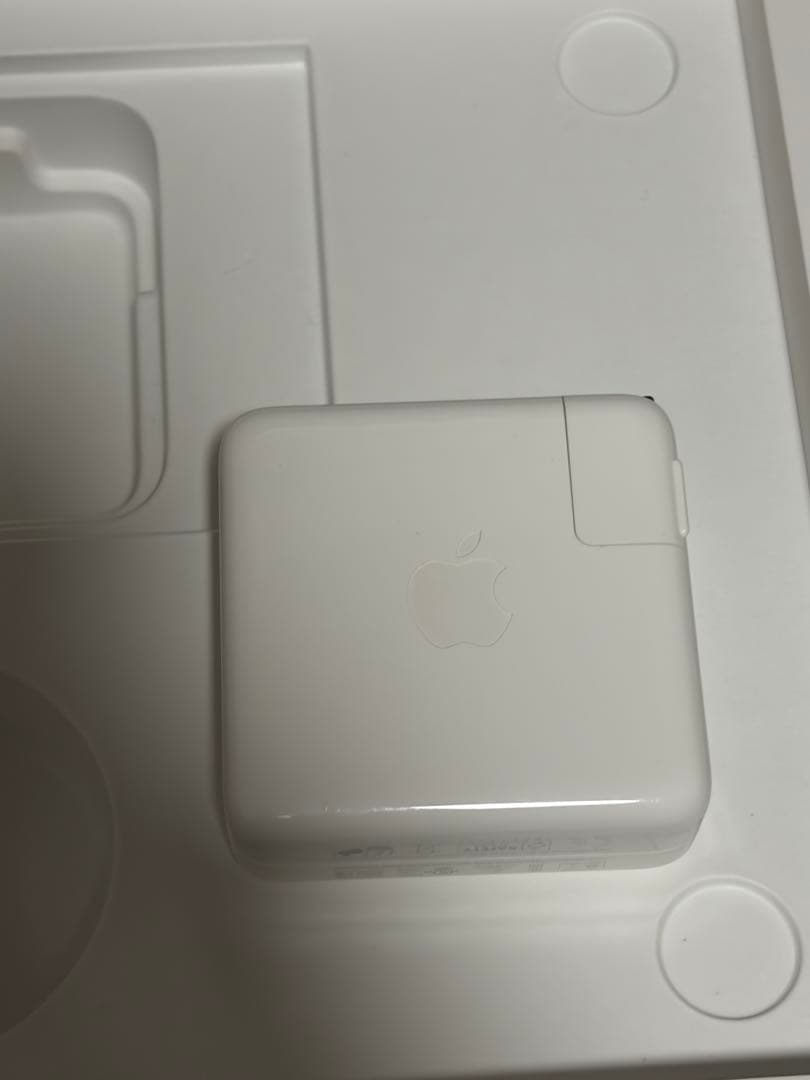 2020 Apple MacBook Pro シルバー 本体