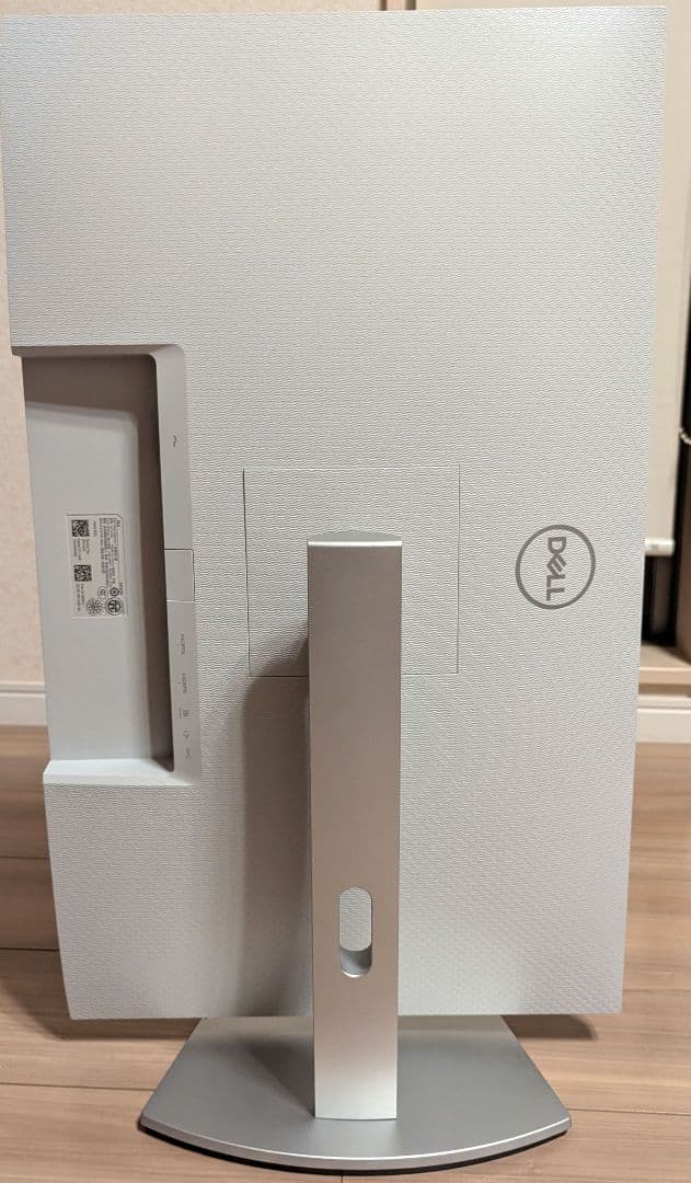 Dell S2722DC 27イン(2560x1440)モニター写真追加しました