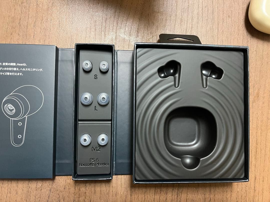 Anker Soundcore Liberty 4 シャンパンゴールド