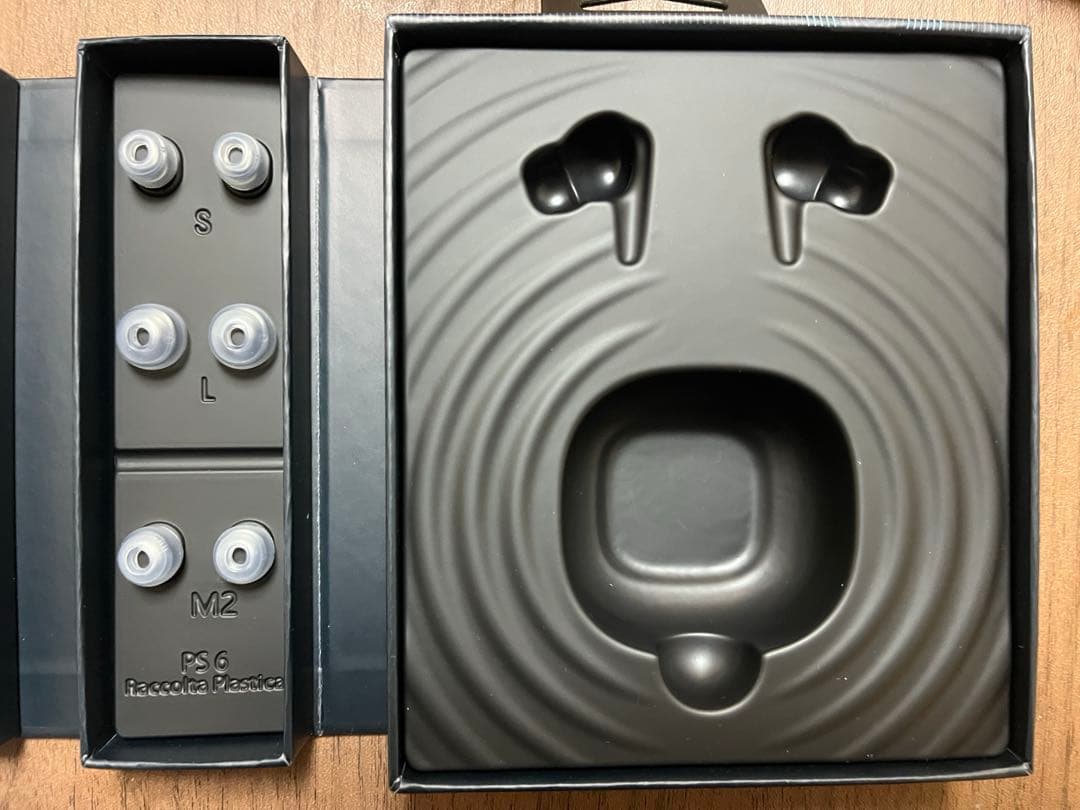 Anker Soundcore Liberty 4 シャンパンゴールド