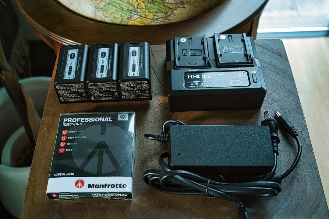 通電19h■4K 業務用カメラHC-X2000+バッテリー3本等セット