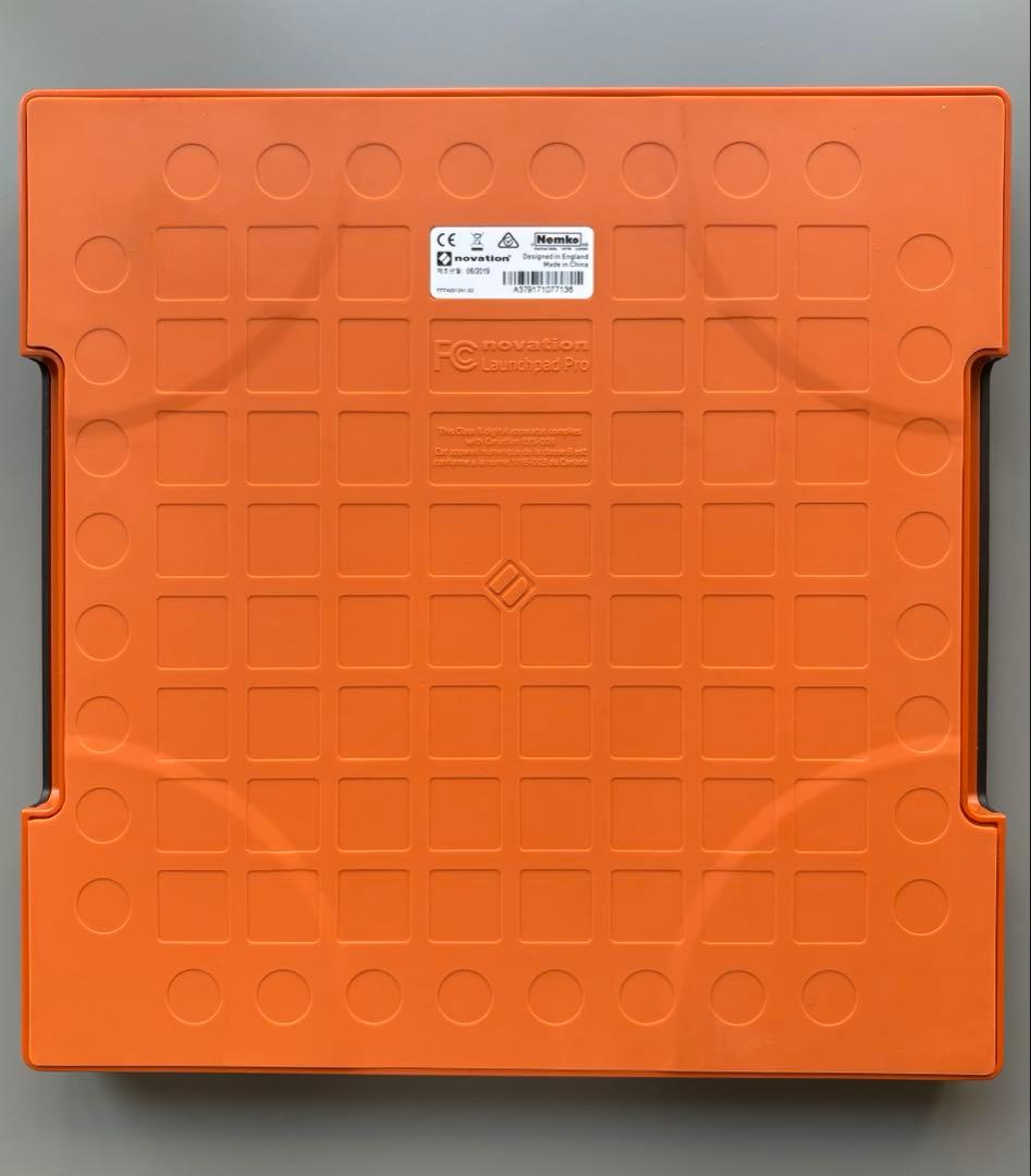 Novation Launchpad Pro MIDIパッド