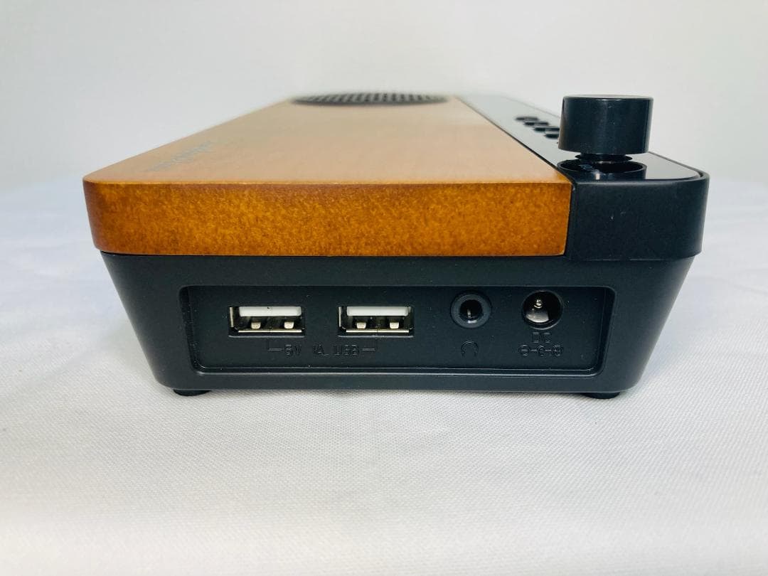 【極美品】Amadana UVZZ-10065 ワイヤレス スピーカーFMラジオ