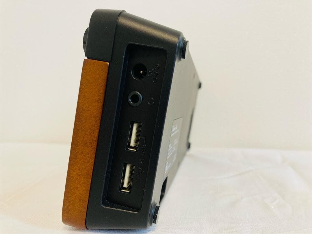 【極美品】Amadana UVZZ-10065 ワイヤレス スピーカーFMラジオ