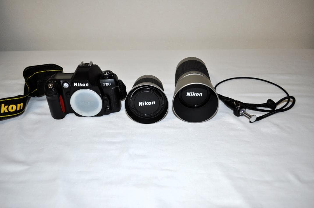 Nikon F80 フィルム一眼レフカメラ　レンズ2本付き
