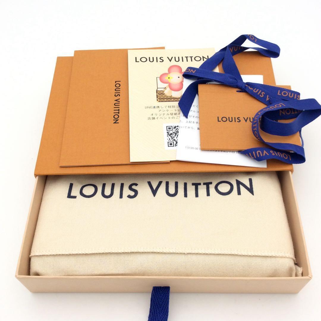 ルイヴィトン トリヨン 黒 LVヴェルティカルウォレット 長財布 ICチップ