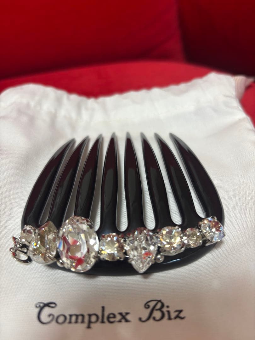 お値下げ未使用に近いComplex Biz シンプル希少品涼しげなスワロフスキー