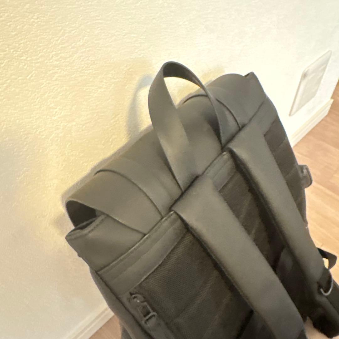 GASTON LUGA スプラッシュ ユーティリティ バックパック16 ブラック