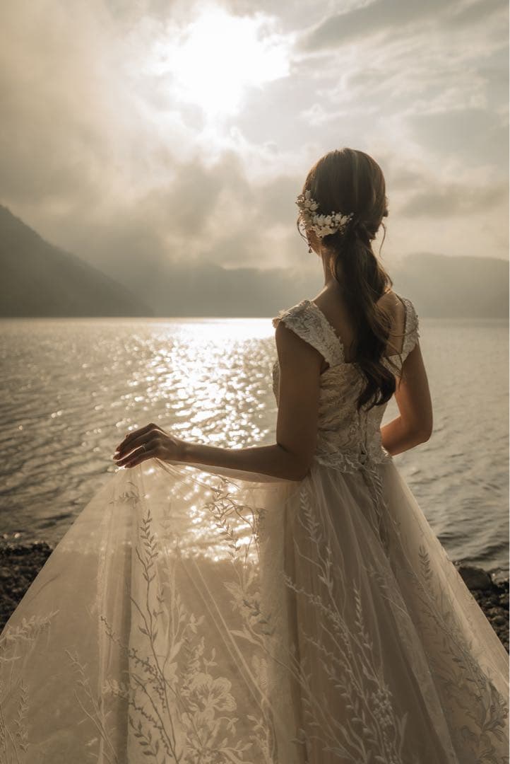 ドレスプロダクション　オフショルダーフラワーレースドレスW231