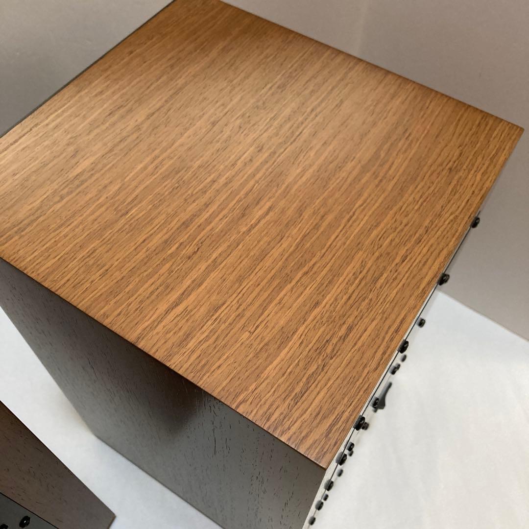 JBL 4305P パワードスタジオモニタースピーカー