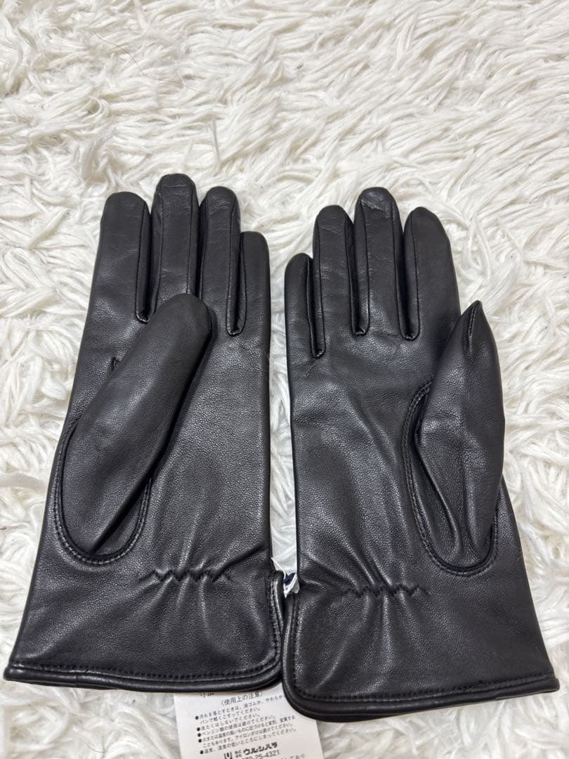 【新品未使用】バーバリーロンドン　手袋　羊革　カシミヤ　ブラック