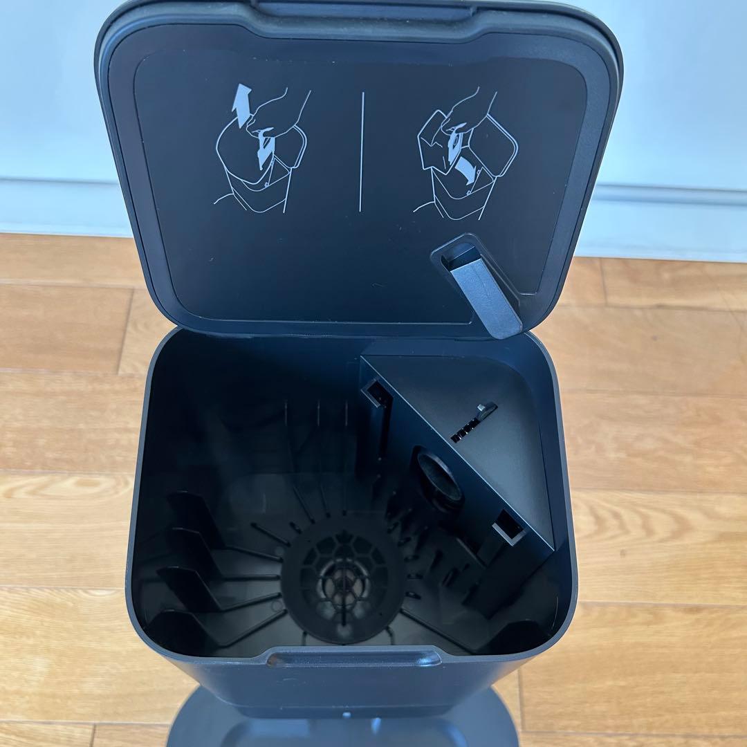 Sakutaro【美品】iRobot ロボット掃除機 ルンバ i3+