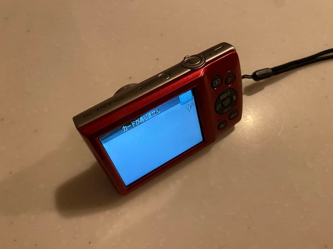Canon IXY200 レッド