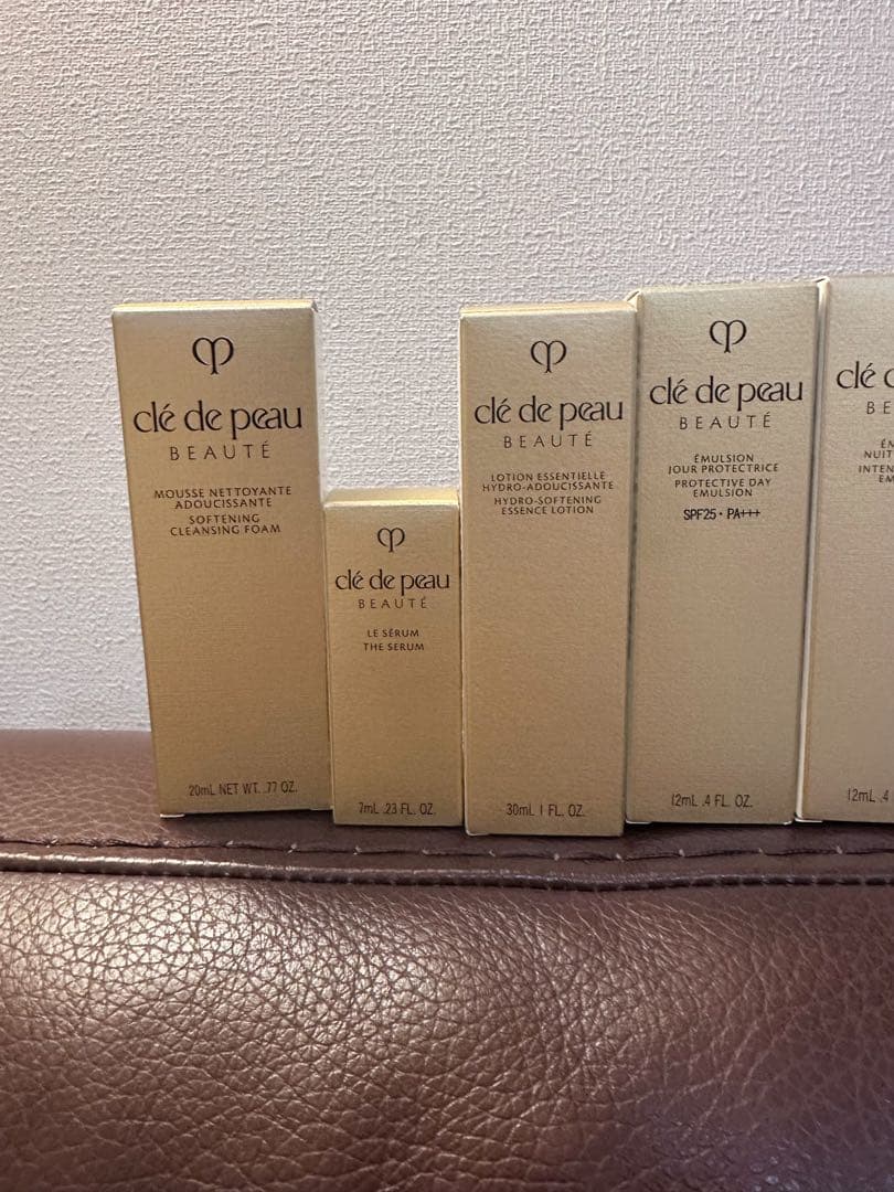 27499円相当⭐クレドポーボーテ♡ラ・クレーム♡特製サイズラディアンス