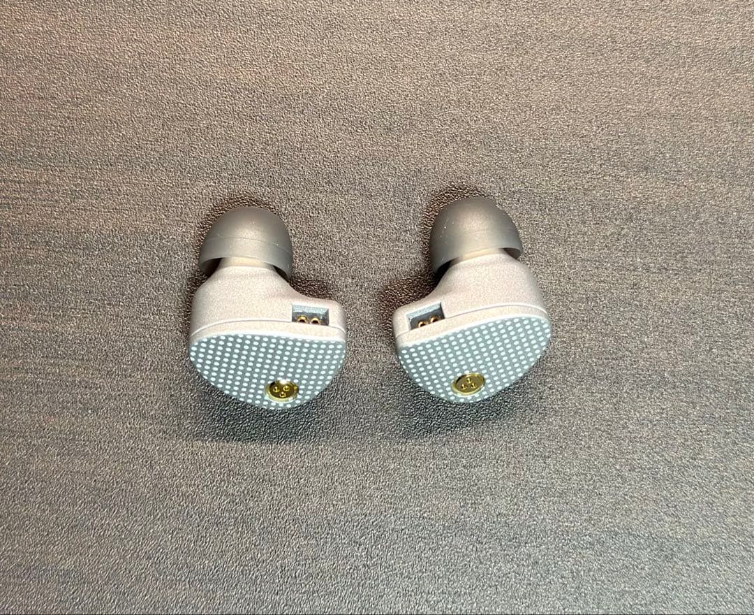 水月雨 MOONDROP ARIA 2