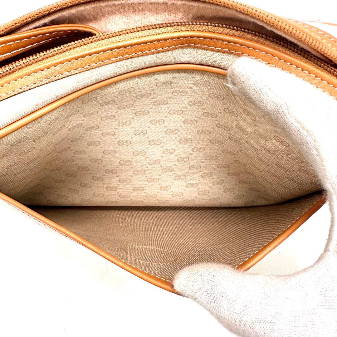 【極美品】GUCCIクラッチバッグ ggスプリーム インターロッキング ベージュ