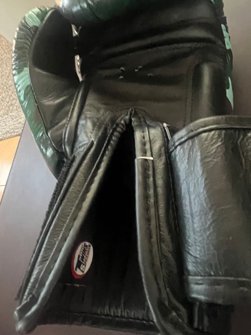 TWINS SPECIAL ボクシンググローブ 14oz 迷彩柄　本革