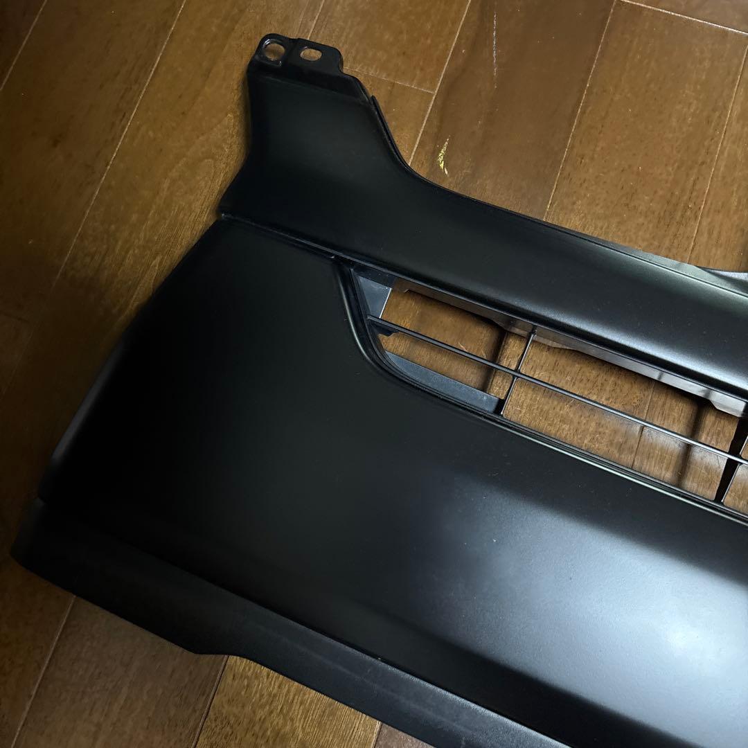 ハイエースフロントグリル